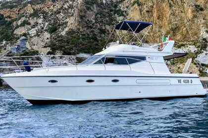 Noleggio Barca a motore Azimut Azimut AZ 37 Fly Taormina