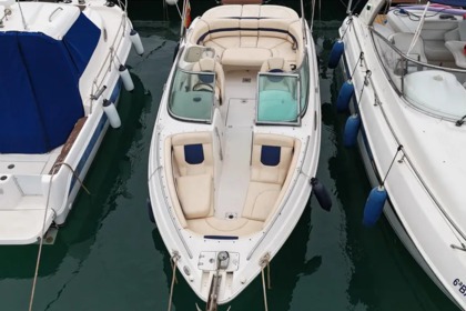 Location Bateau à moteur Chaparral Sunesta 244 Mandelieu-la-Napoule