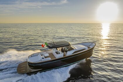 Hire Motorboat Apreamare gozzo 45 Sorrento