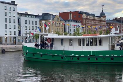 Чартер Моторная яхта Sunseeker Custom Хельсинки