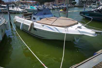 Location Bateau à moteur B2 Marine Cap Ferret 672 Sundeck Carnon Plage