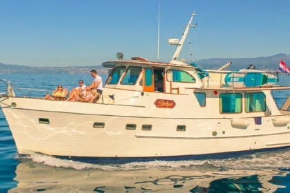 Charter Motorboat GRAND BANKS Alaskan Rijeka