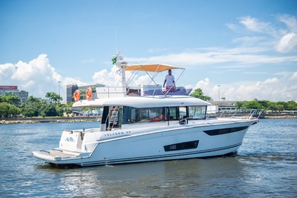 Charter Motorboat Jenneau 43 feet Jenneau 43 feet Rio de Janeiro