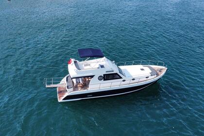 Hire Motor yacht AMZ Yacht B34 AMZ Yacht B34 İstanbul