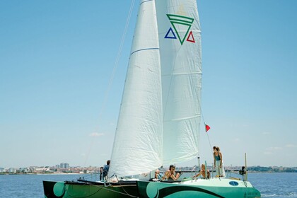 Hire Catamaran La Bella Verde 30 Lisbon