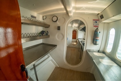 Charter Catamaran Capuz 86 pies Cartagena