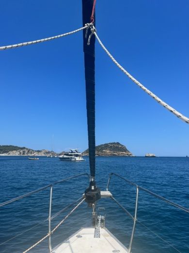 Dénia Sailboat Bavaria Cruiser 41 alt tag text