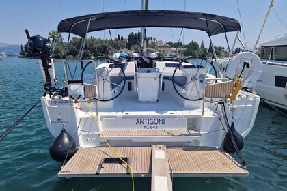 Location Voilier Beneteau Oceanis 40.1 Corfou