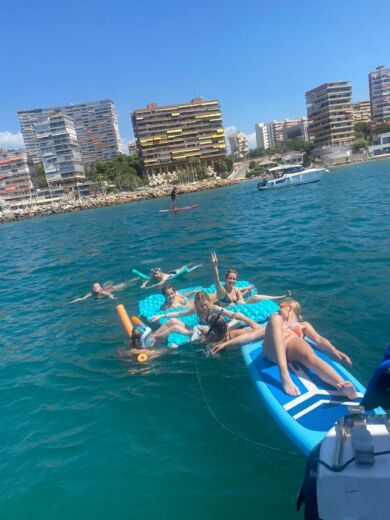 Alicante Motorboat Doqueve 360 11 metros alt tag text