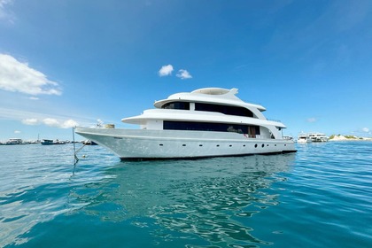 Чартер Моторная яхта Custom made 30m yacht in Maldives Мале