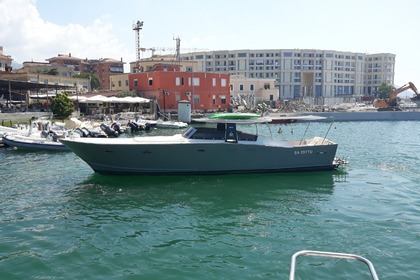 Noleggio Barca a motore Cantieri Navali Soriente 13 mt Salerno