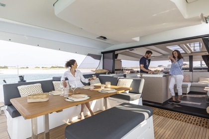 Verhuur Catamaran Fountaine Pajot Aura 51 Mikonos