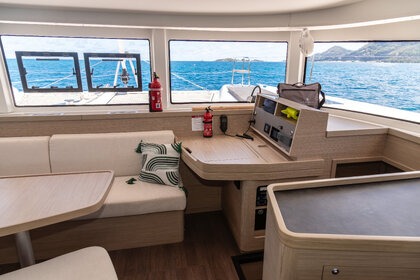 Location Catamaran  Lagoon 42  Mahé