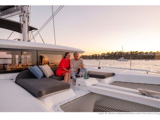 Catamaran Lagoon Lagoon 46 Boat layout