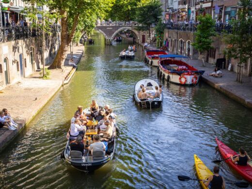 Utrecht Without license Boot030.nl €399,- voor 2,5 uur alt tag text
