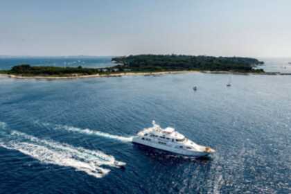 Charter Motor yacht Rossato 130 Cannes