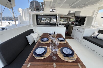 Hire Catamaran  Lagoon 46 Grimaud