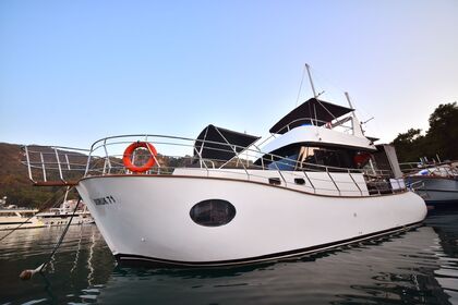 Noleggio Caicco Custom built gulet with a capacity of 4 people Traditional gulet Distretto di Fethiye