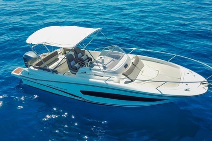 Hire Motorboat Cap Camarat Jeanneau Cap Camarat 7.5 Omiš