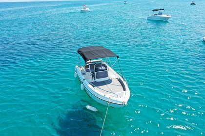 Charter Motorboat Karel Paxos 170 Latsi