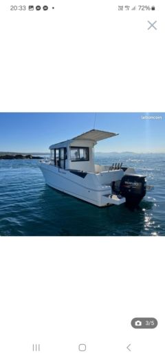 Motorboat Beneteau Barracuda 7 Boot Grundriss