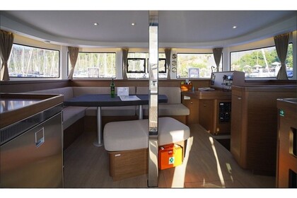 Charter Catamaran  Lagoon 42 Mykonos