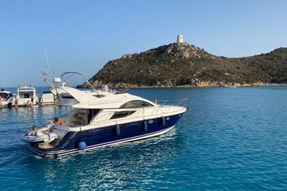 Noleggio Barca a motore FAIRLINE PHANTOM 46 Fairline Villasimius