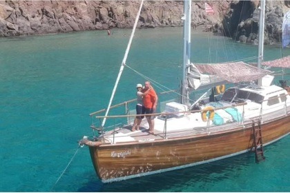 Rental Sailboat Georg Nissen Nissen 42 Adamantas