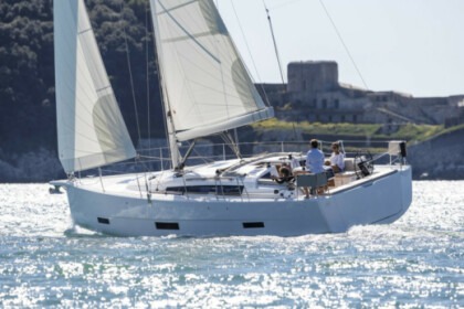 Charter Sailboat Dufour Dufour 430 Cugnana Verde