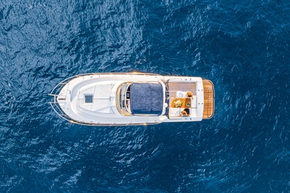 Charter Motorboat BIMAX GENESI 930 Piano di Sorrento