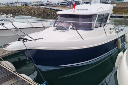 Hire Motorboat Ultramar 640 Les Sables-d'Olonne