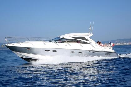 Noleggio Yacht Princess V48S Antibes