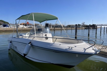 Hire Motorboat Jeanneau Cap Camarat 6.5 Cc Hyères