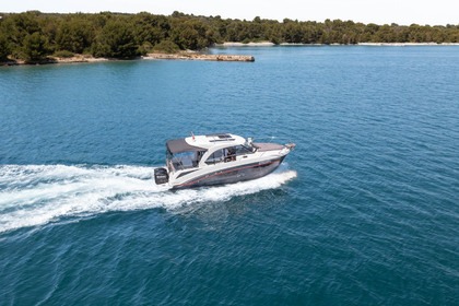 Miete Motorboot Beneteau Antares 9 Pula
