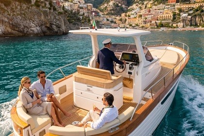 Hyra båt Motorbåt Gozzo Mimi Libeccio T-Top Sorrento