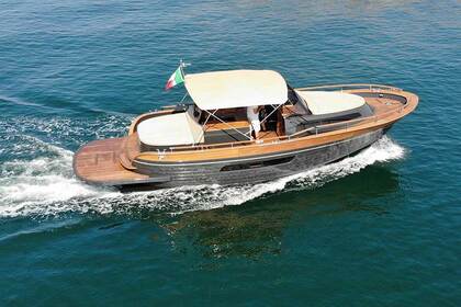 Hire Motorboat Nautica Esposito Positano 38 Taormina
