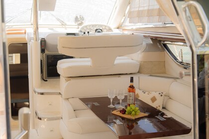Charter Motorboat Sealine 450 Thasos