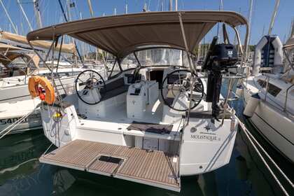 Noleggio Barca a vela Jeanneau Sun Odyssey 410 - 3 cab. Saint-Mandrier-sur-Mer
