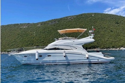 Hire Motorboat Beneteau Antares 42 Kotor