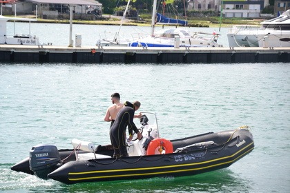 Rental RIB Bombard Explorer 550 La Forêt-Fouesnant