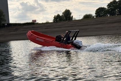 Location Bateau à moteur Whaly 435 R Duisbourg centre