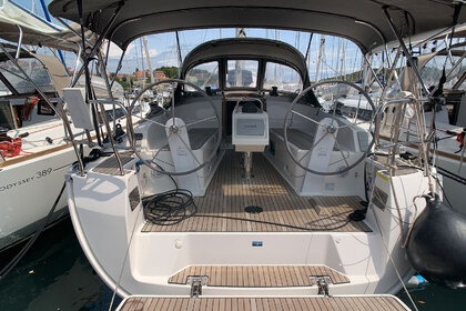 Location Voilier Bavaria Bavaria Cruiser 37 - 3 cab. Pula