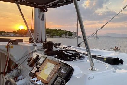 Rental Catamaran Lagoon Lagoon 40 Paros