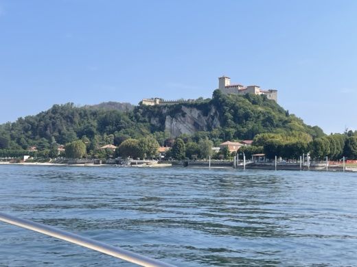 Lesa Without license Open Elan 495 gt alt tag text