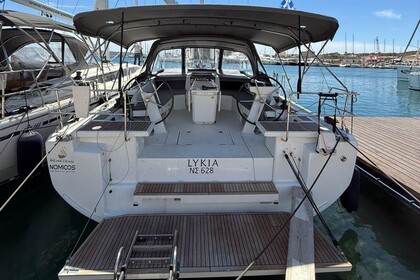 Hire Sailboat Beneteau Oceanis 46.1 Laurium