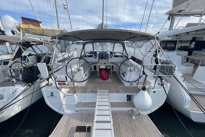 Charter Sailboat Bénéteau Oceanis 40.1 Portocolom