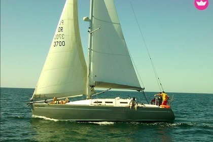 Charter Sailboat Elan yachts Elan 37 Leça da Palmeira