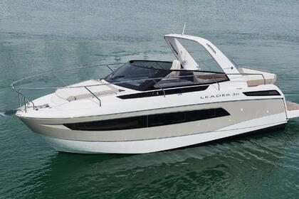 Aluguel Lancha Jeanneau Leader 30 Salerno