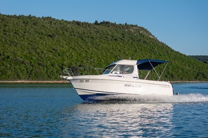 Hire Motorboat Jeanneau Merry fisher 610 Trget