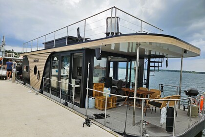 Rental Houseboats Nautilus Hausboote Vagabund 43 mit Kamin - führerscheinpflichtig Berlin